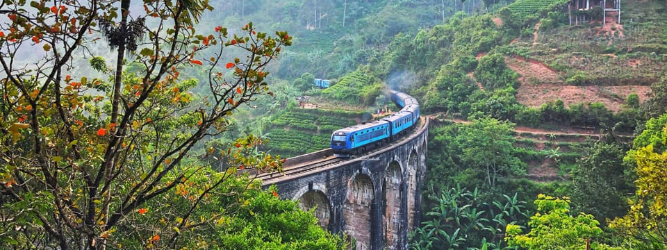 Kandy: First Class Train Tickets to Ella or Nanu Oya