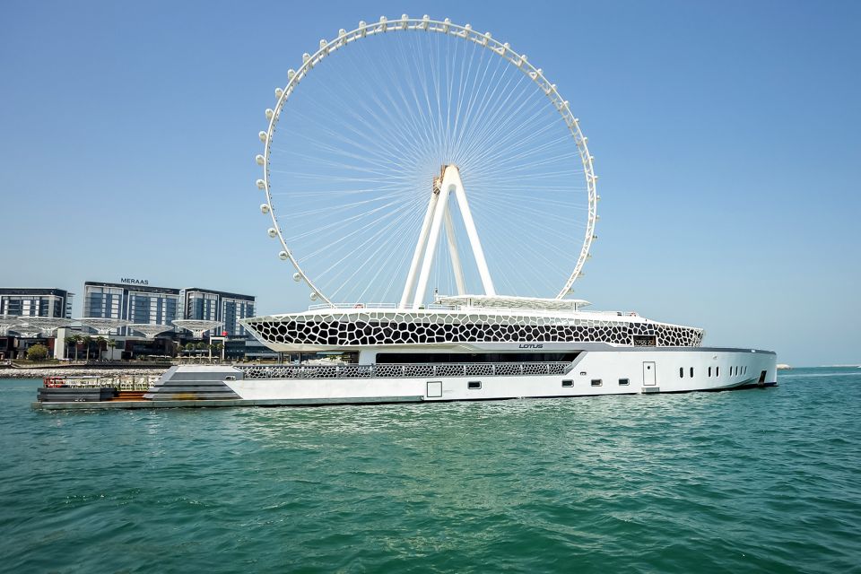 Mega-Yacht-Kreuzfahrt mit Buffet-Dinner